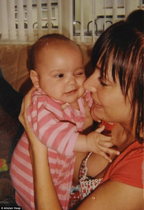 Карина со своей дочерью Тианой в 2008 году.