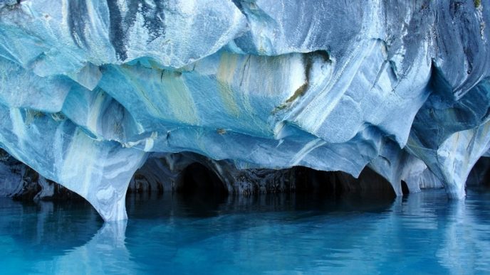 Заплутані лабіринти печер, які є найкрасивішими в світі, не залишать байдужим жодного мандрівника.