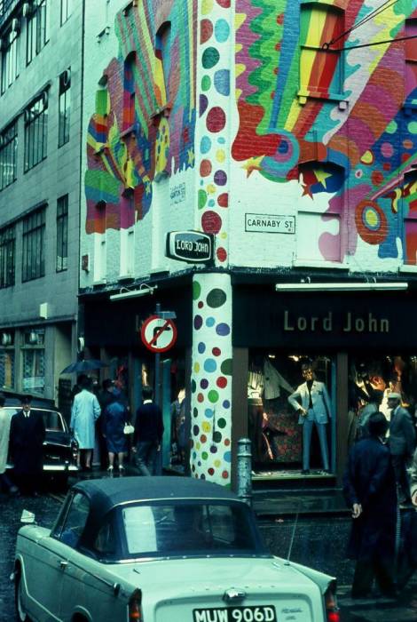 Магазин одежды Лорд Джон на Карнаби Стрит в 1968 году. 