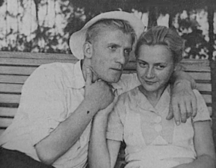 Николай Крючков и Мария Пастухова. / Фото: www.krestyanka.com