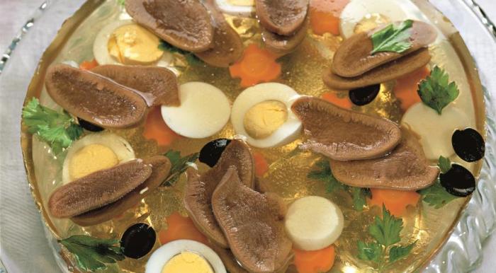 Cтудень из бараньих язычков - одно из любимых блюд Брежнева.