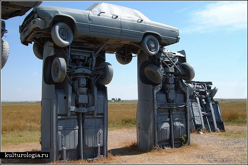 Американская копия Стоунхенджа, сделанная из автомобилей