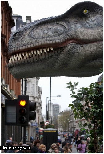 Нашествие динозавров на Оксфорд-Стрит