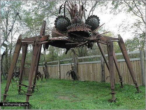 Dr. Evermore’s Scrap Metal Yard - парк скульптур в стиле стимпанк