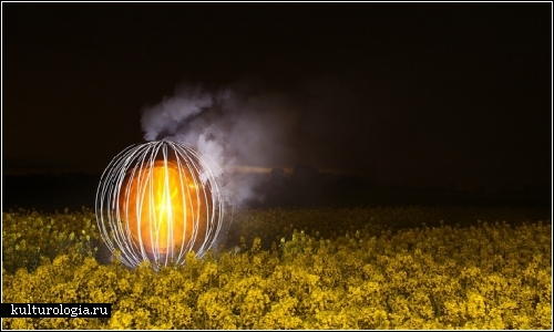 Light art perfomance photography в исполнении художников Jan Wullert и Jurg Miedza из Бремена