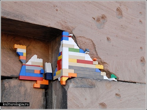 Стены города из кубиков Лего