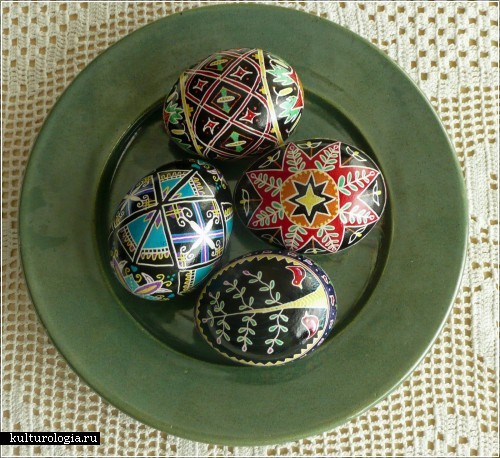 Раскраска и украшение пасхальных яиц