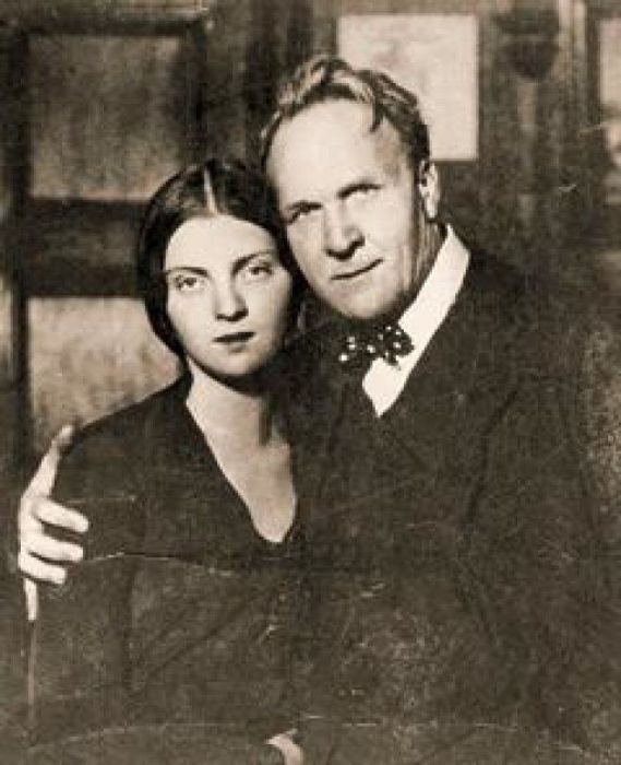 Федор Шаляпин с дочерью.
