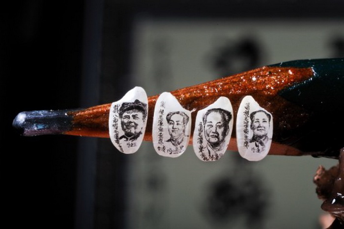 Рисунки-миниатюры на рисовых зернах, выполненные тайваньским художником Chen Forng-Shean