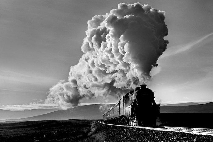 Потрясающие фотографии поездов от Робина и Талисина Кумбс