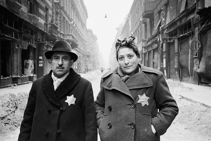 Евреи, освобожденные из Будапештского гетто. Январь-февраль 1945 года.