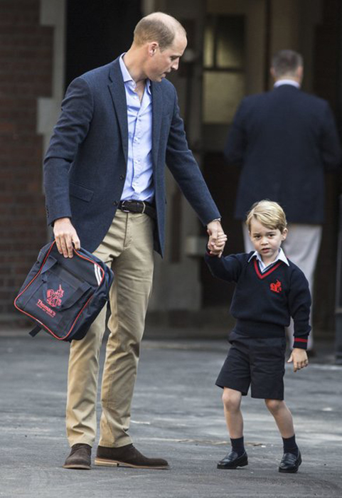 Принц Джордж в свой первый день в школе.