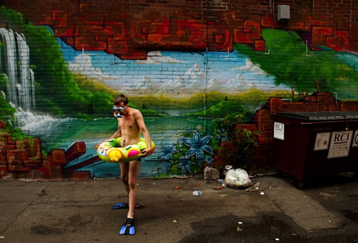 Люди и граффити: фотопроект от Julien Coquentin
