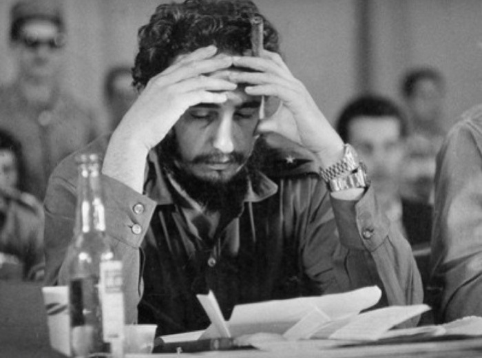 Фидель Кастро имел привычку носить на руке сразу двое часов Rolex. Фото: mport.ua