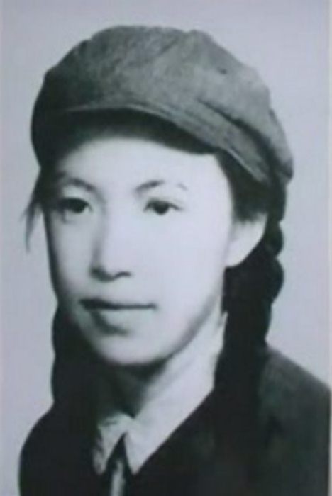 Портрет Линь Чжао в молодости.