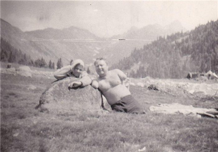 Супруги Лобачевы во время отдыха на Кавказе.