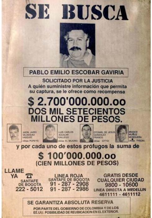 Плакат о розыске Пабло Эскобара.