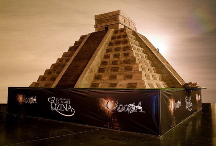 Шоколадная пирамида от Qzina Specialty Foods