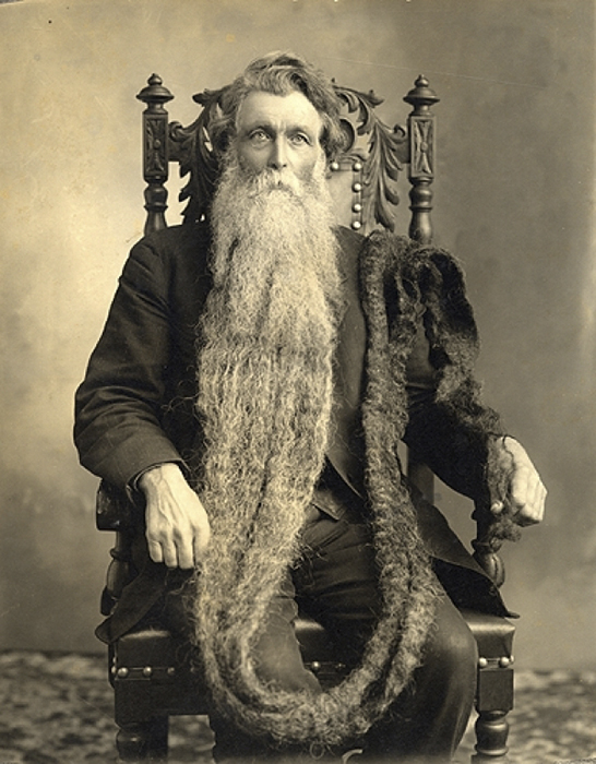 Валентин Тэпли - обладатель самой длинной бороды.