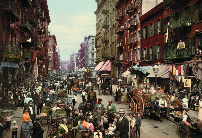*Американская Одиссея*. Снимок сделан в 1900 г. на Малберри-стрит (Нью-Йорк)