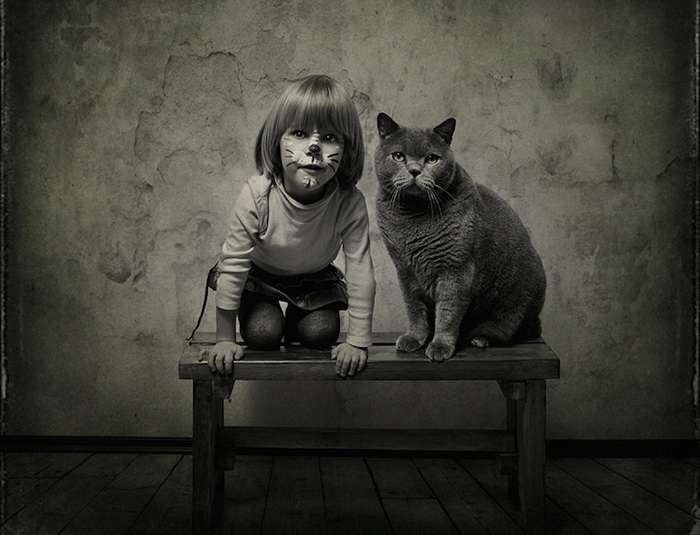 Цикл фотографий о девочке и ее коте от Энди Проха