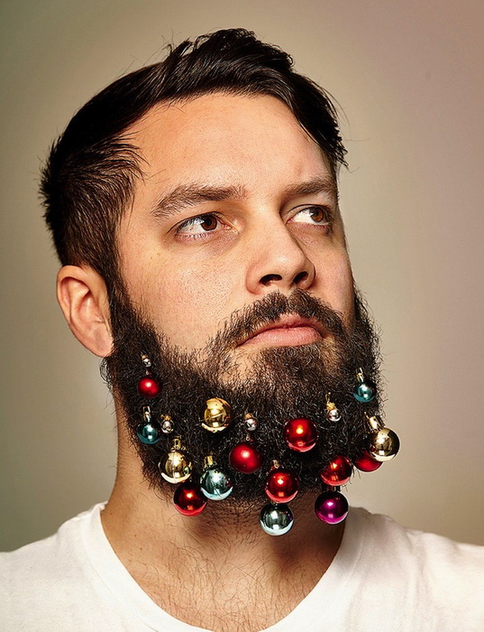 Рождественские украшения для бороды: шуточный проект от Grey London