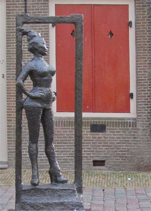 Памятник проститутке, квартал Красных фонарей, Нидерланды