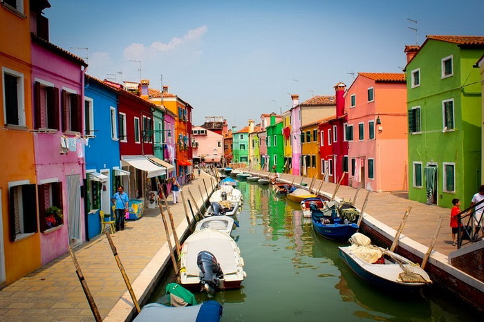 Разноцветные дома Бурано (Италия)