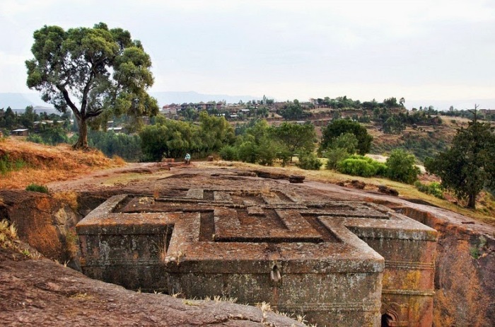 Монолитные церкви в г. Лалибэла (Эфиопия)