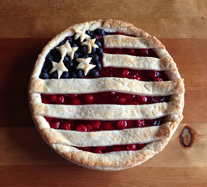 Торт в виде американского флага