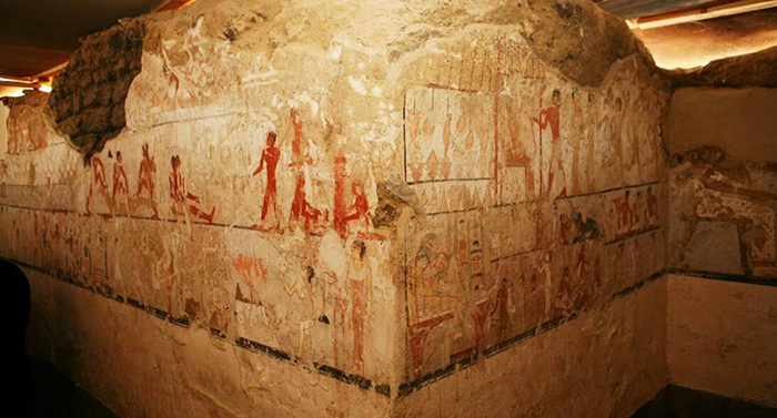 В Египте обнаружена пещера с рисунками, которым 4400 лет.