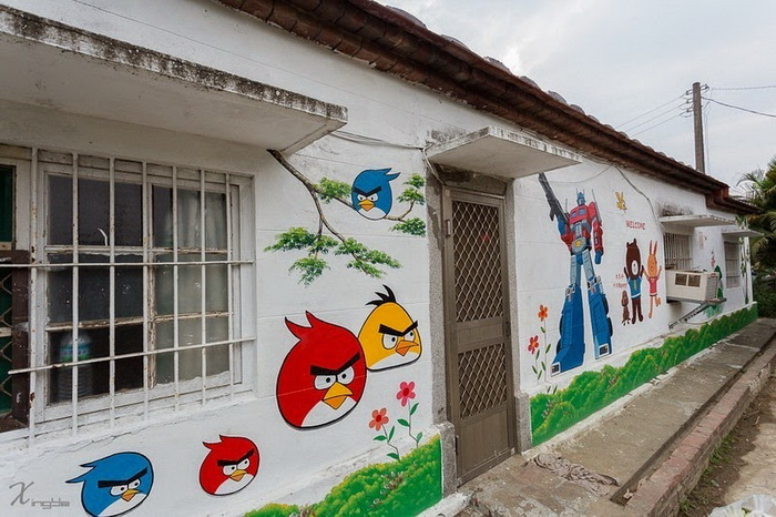 Angry birds: стрит-арт в деревне Huija (Тайвань)