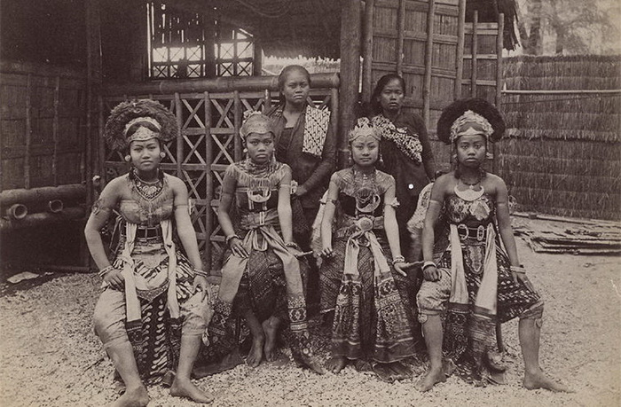 Экзотические народы удивляли европейцев. Деревня чернокожих на парижской Всемирной выставке 1889 г.
