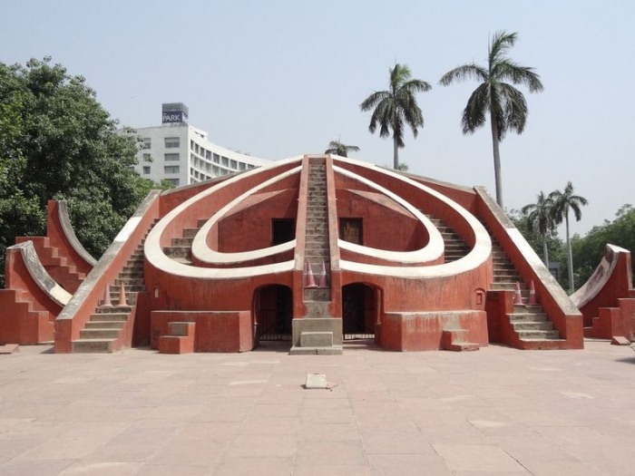 *Jantar Mantars* - комплекс обсерваторий в Индии