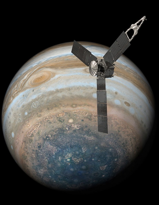 Аппарат Юнона совершает облет вокруг Юпитера.