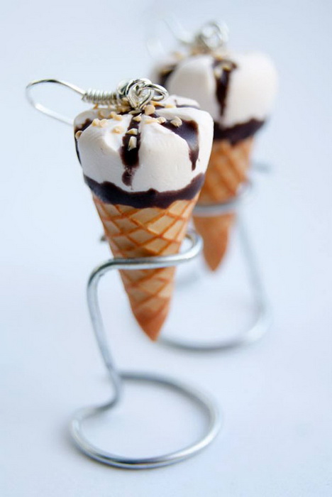 Серьги в виде стаканчиков с мороженым для сладкоежек