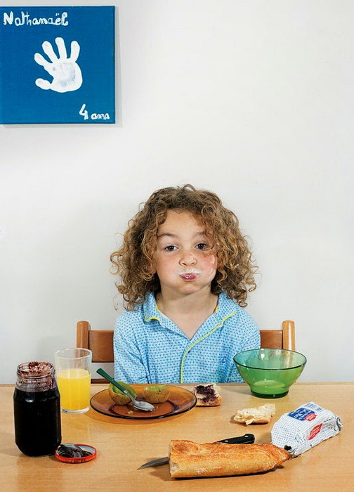 Завтрак 6-летнего Nathanael Witschi Picard из Парижа