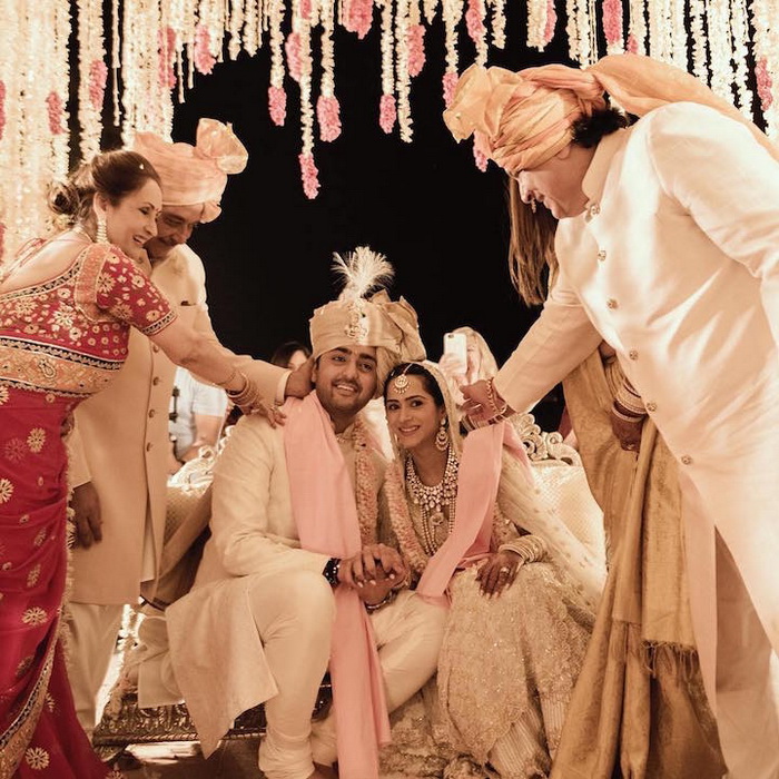 Фотография с традиционной индийской церемонии бракосочетания