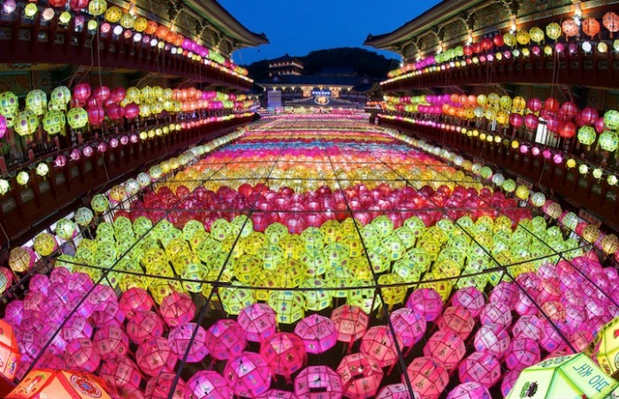 День рождения Будды - фестиваль Lotus Lantern в Корее