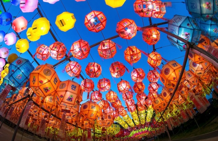 Бумажные фонарики на фестивале Lotus Lantern (Пусан, Корея)