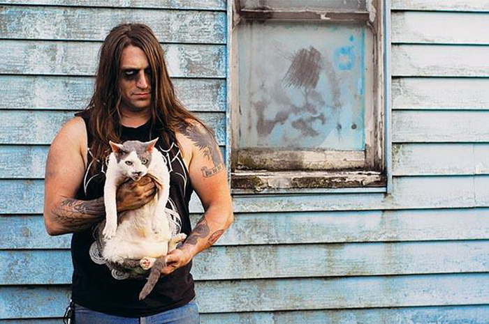 Metal Cats: фотопроект о рок-музыкантах и их котах