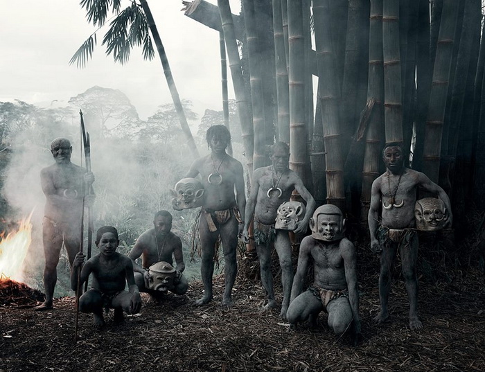 Асаро мудмен - самое загадочное папуасское племя
