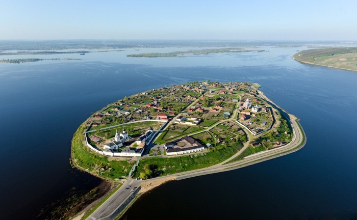 Свияжск - город-остров в России