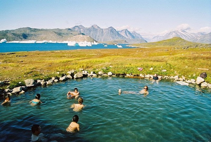 Горячие источники на острове Uunartoq (Южная Гренландия)