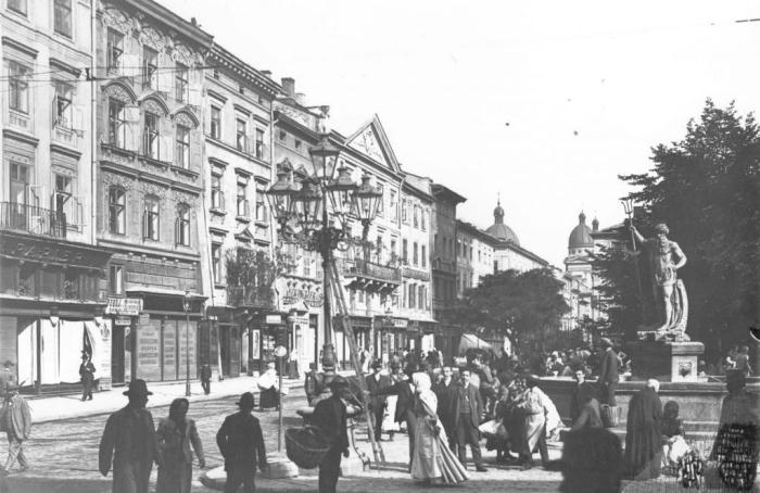Площадь Рынок во Львове.