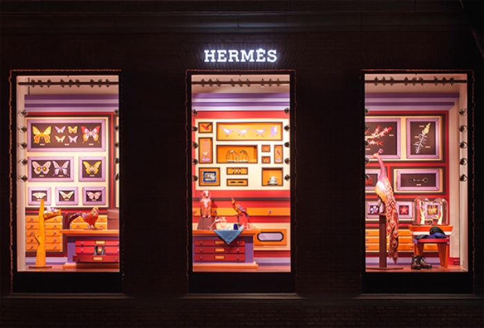 Витрина магазина Hermes