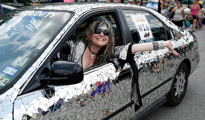 The Art Car Parade: ежегодное состязание создателей экстравагантных автомобилей