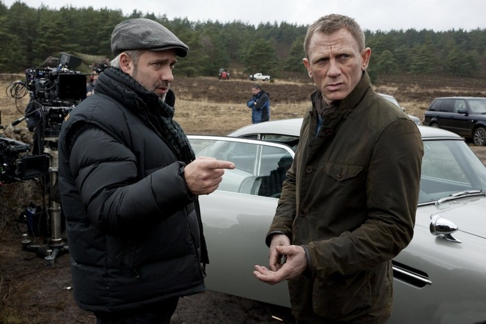 Трижды Джеймс Бонд Дэниел Крэйг на съёмочной площадке фильма 007. Координаты: Скайфолл.