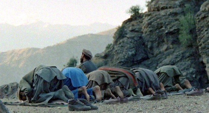 Моджахеды за молитвой.Кунар. (1987)