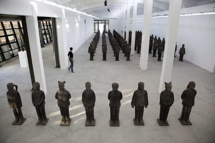 Выставка «Терракотовые дочери» («Terracotta Daughters») в Шанхае